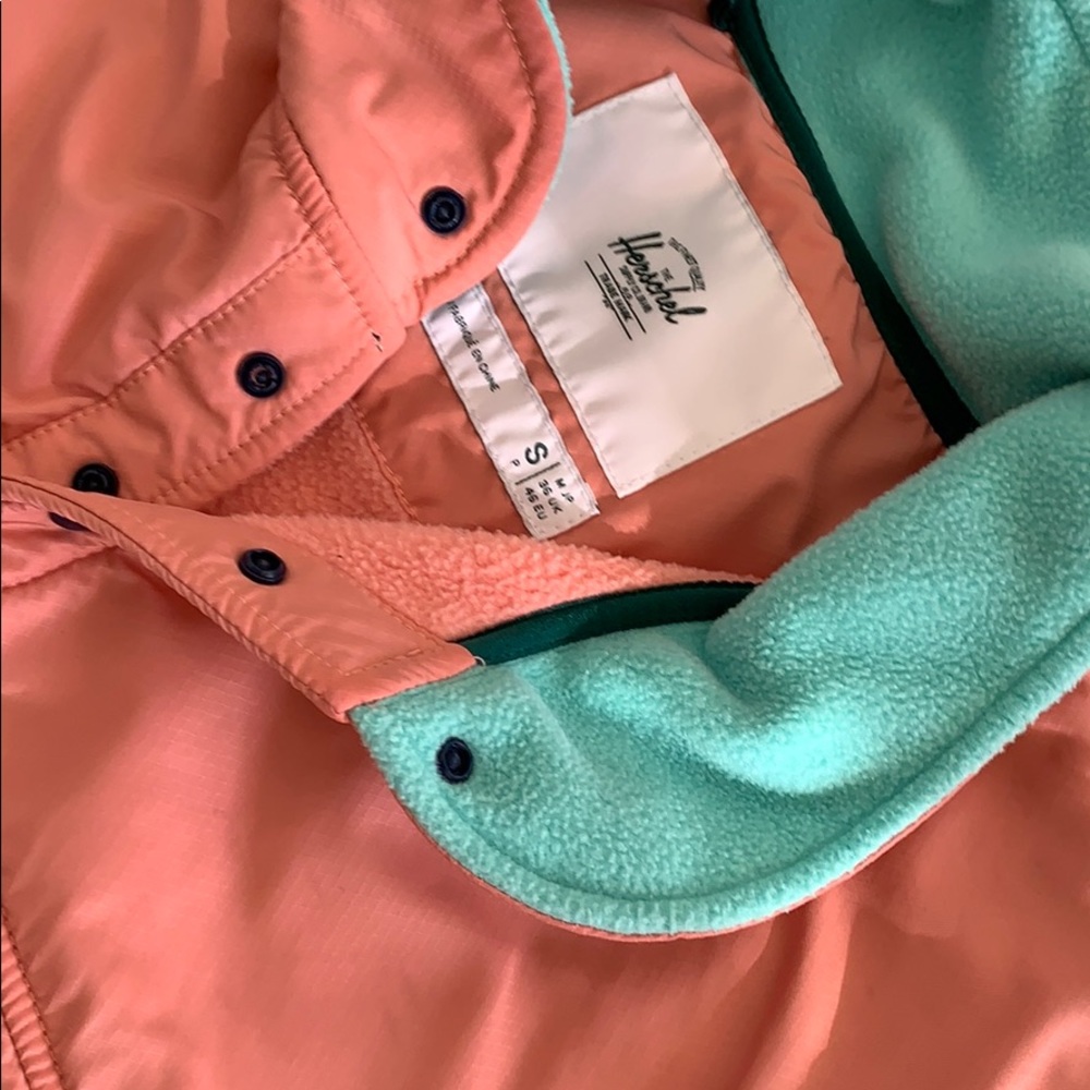 Herschel Supply Co. Fleece pullover (EUC)